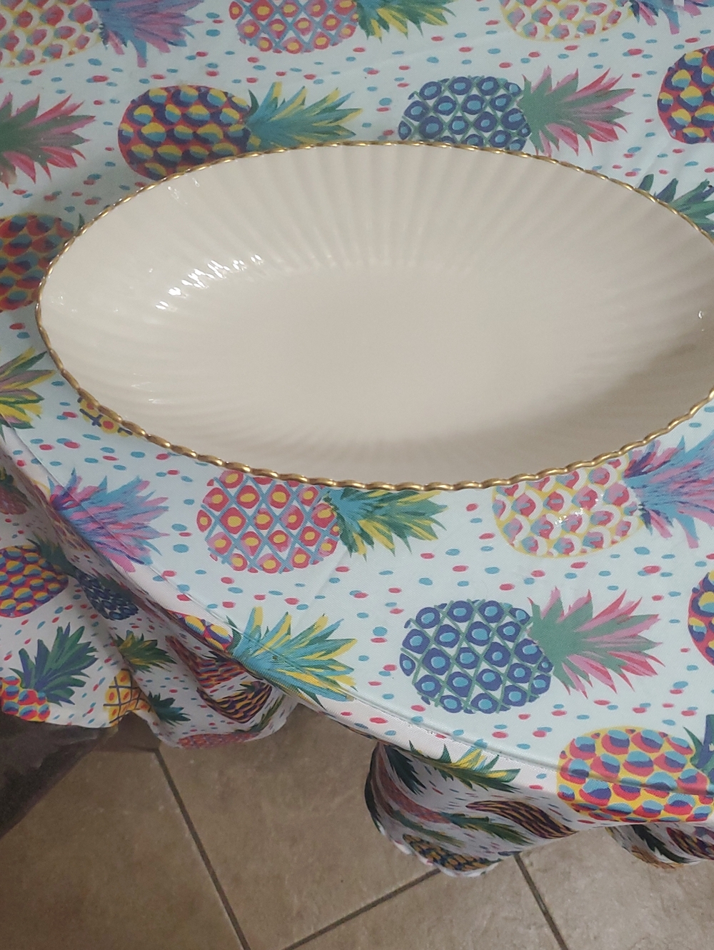 Lenox Cream Ceramic Serving Bowl with Gold Trim -13 1/2 inches long Home Dining